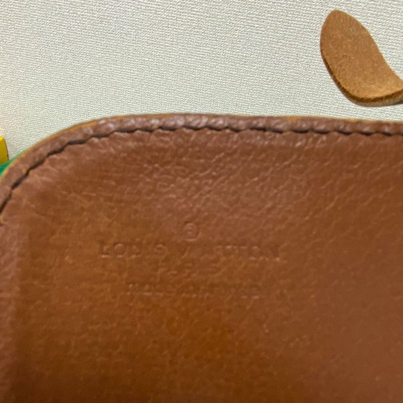 authentic Louis Vuitton Shoulder Bag Cartouchiere mm - Picture 5 of 16